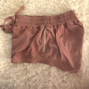 Lululemon Hotty Hot shorts